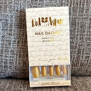 Red Aspen Gold Glitter Medium Coffin Nail Dashes -Thankful & Thriving Tilly